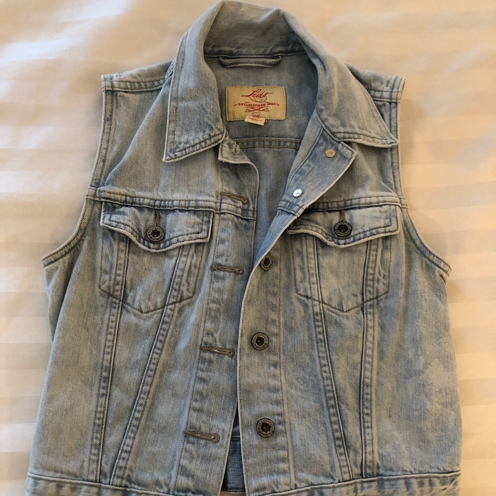 LEVI’s XS Denim Vest